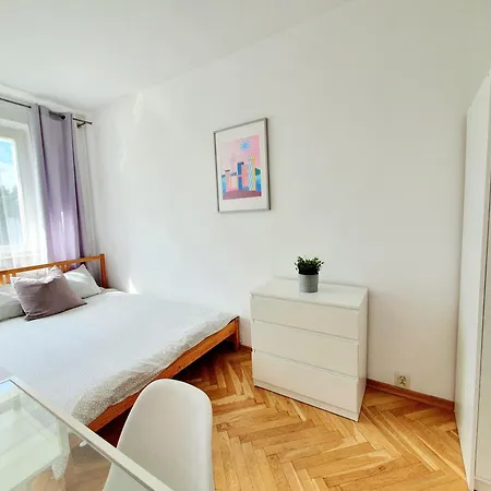 Duze Mieszkanie - Bitwy Pod Plowcami Apartmán