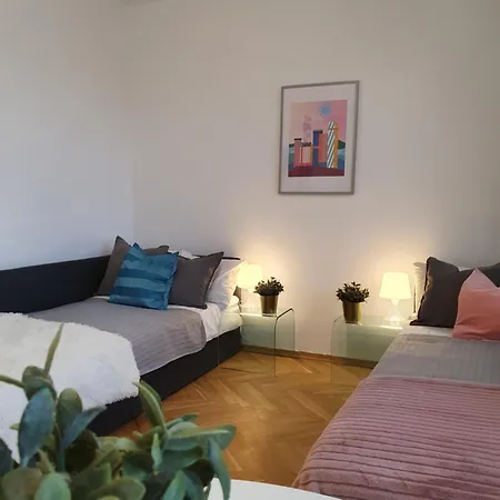 Duze Mieszkanie - Bitwy Pod Plowcami Daire Sopot